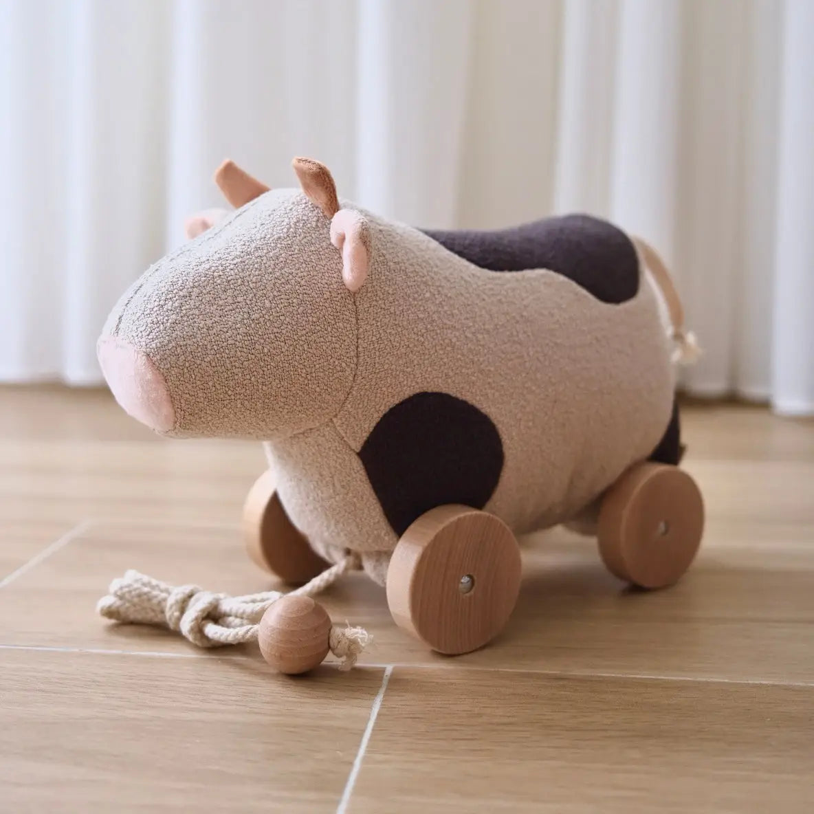 Pull Along Toy - Willow